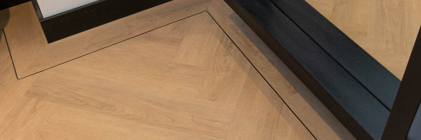 visgraat vloer met band en bies