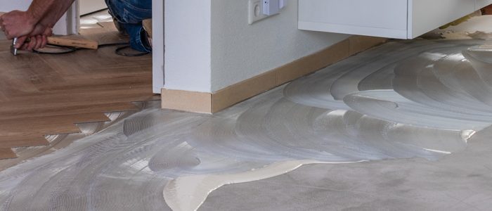 Een PVC vloer leggen, hoe werkt het bij Vloerenbaas?